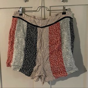 Skies Are Blue Multi-Colored Patterned Shorts